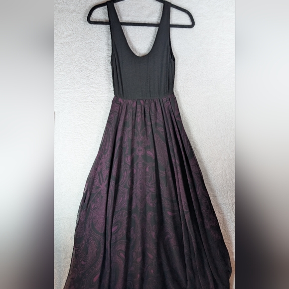 Alice + Olivia Dresses & Skirts - Alice + Olivia Black and Purple Backless Maxi Dress SILK 🩷